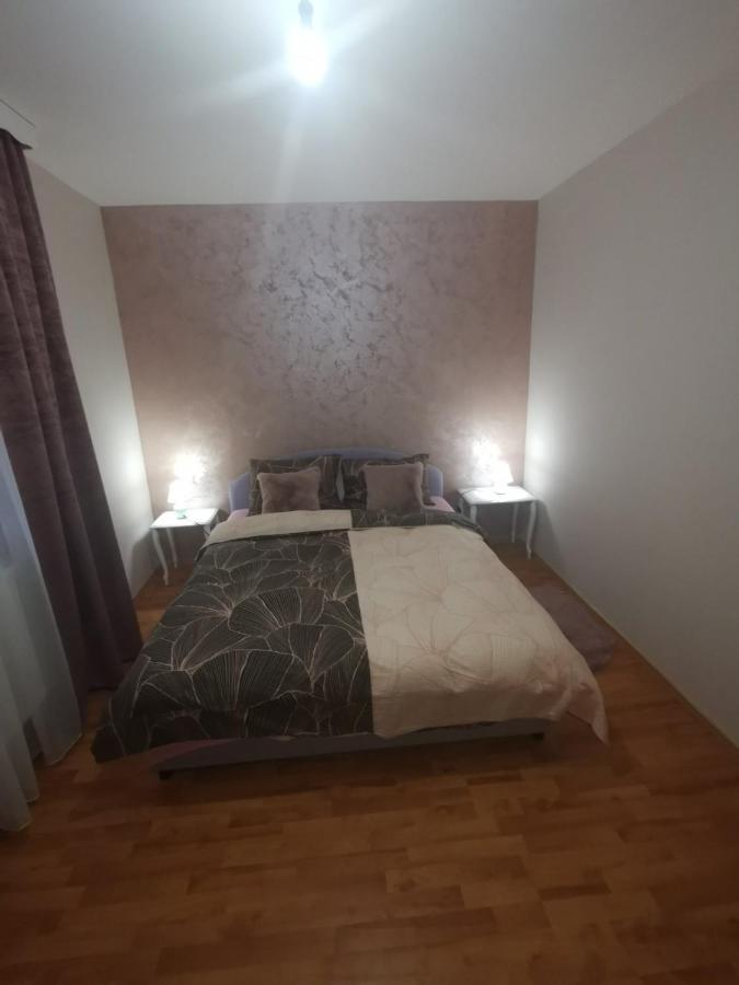 Apartman Lara 2 Lägenhet Foca Exteriör bild